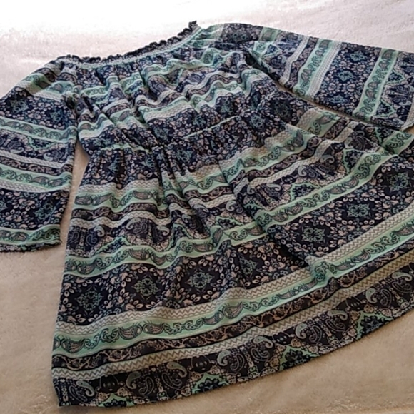 Francesca's Collection Alya Mint & Navy Paisley Off Shoulder Mini Dress - Picture 2 of 8